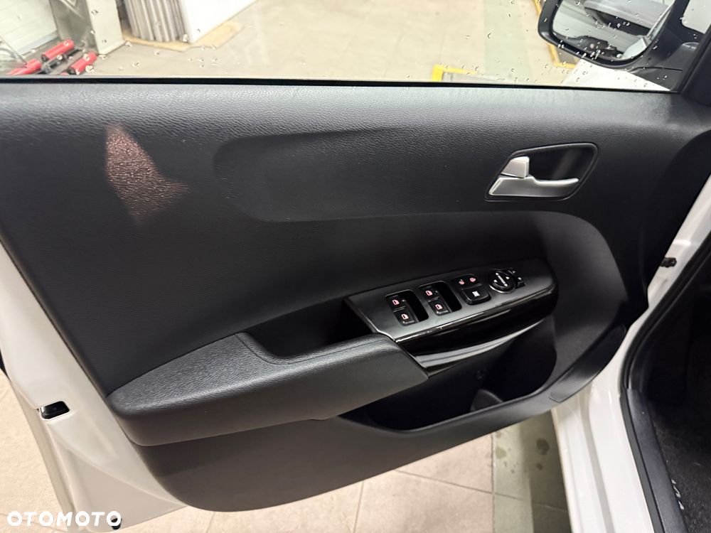 Kia Picanto - 24