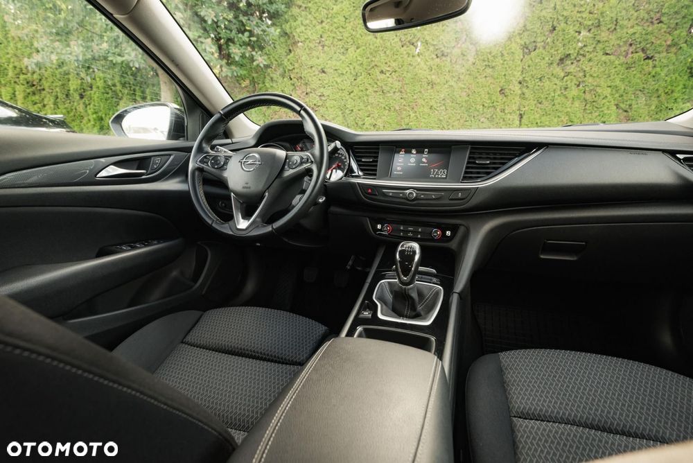 Opel Insignia - 17