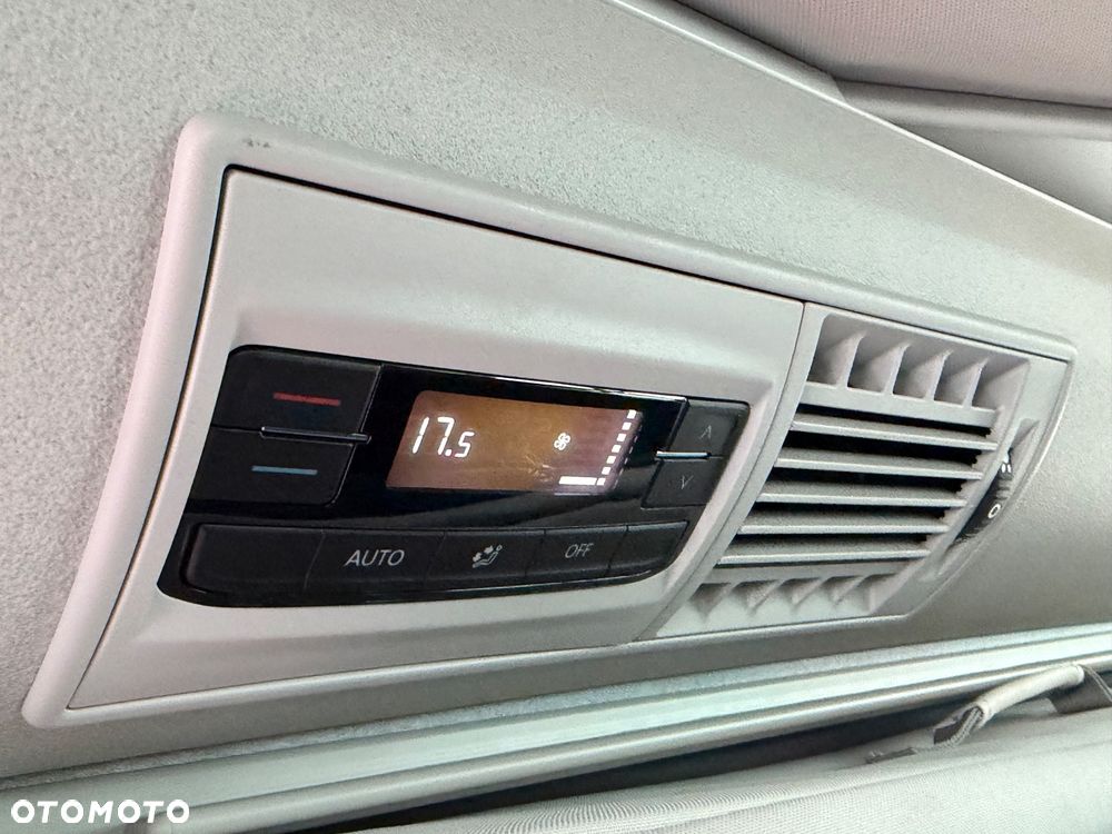 Volkswagen California - 24