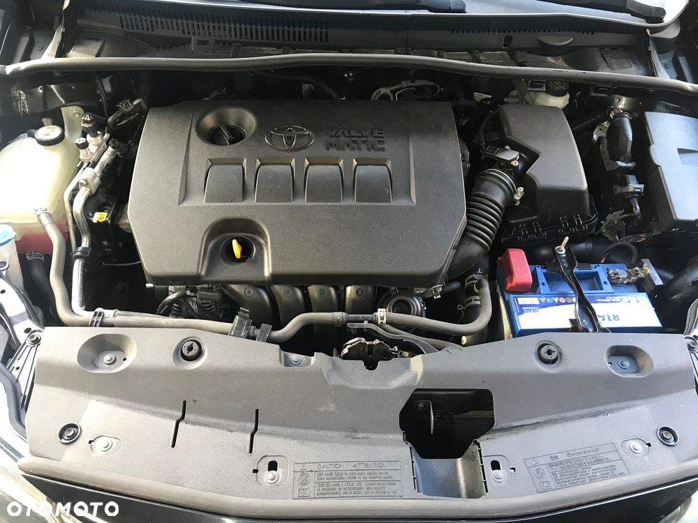Toyota Avensis - 13