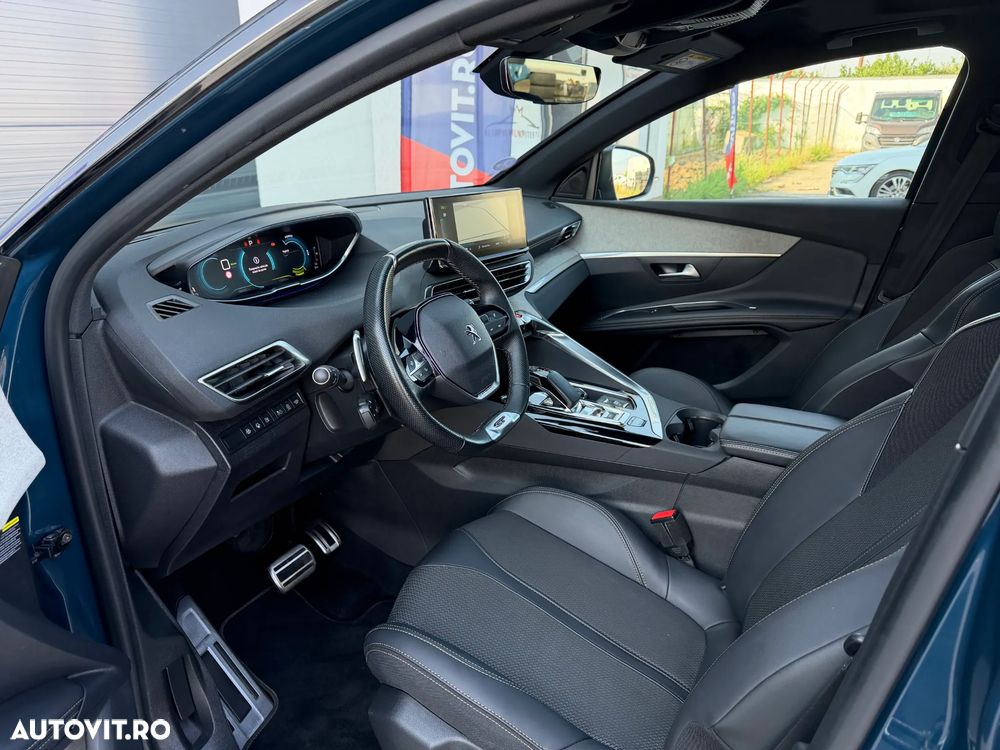 Peugeot 3008 PHEV 300 EAT8 4X4 GT - 11