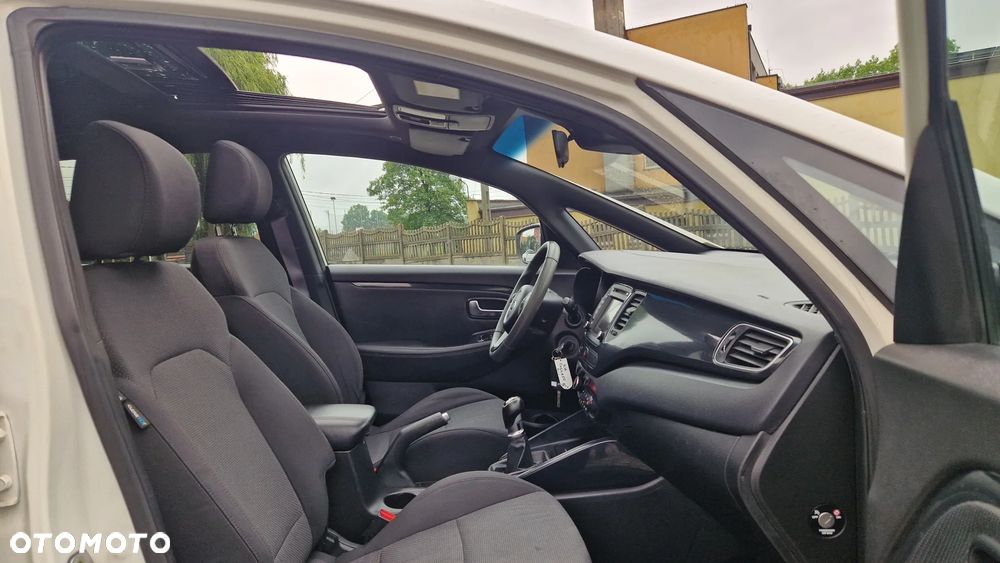 Kia Carens 1.6 GDI Edition 7 - 8