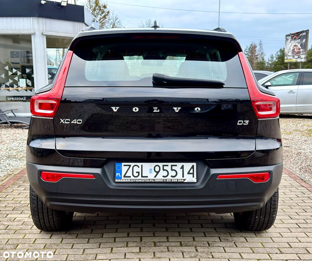 Volvo XC 40 D3 Momentum - 11