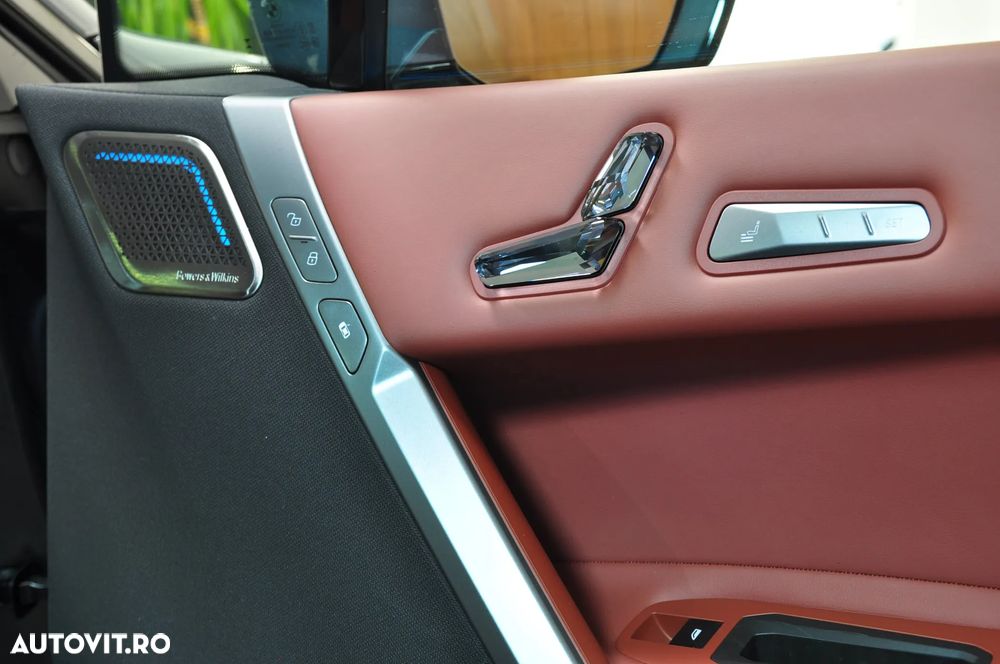 BMW iX xDrive60 - 17