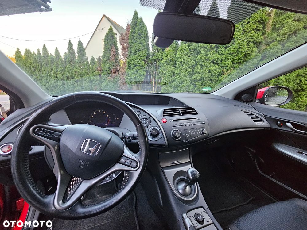 Honda Civic 1.8 Sport - 11