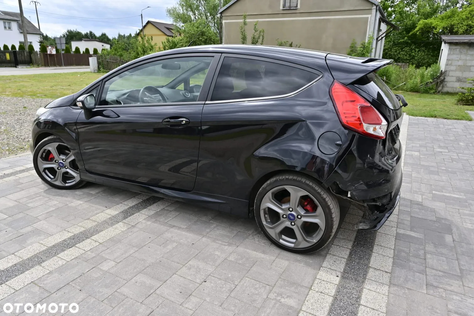 Ford Fiesta 1.6 EcoBoost mit Leder-Sport-Paket ST - 2