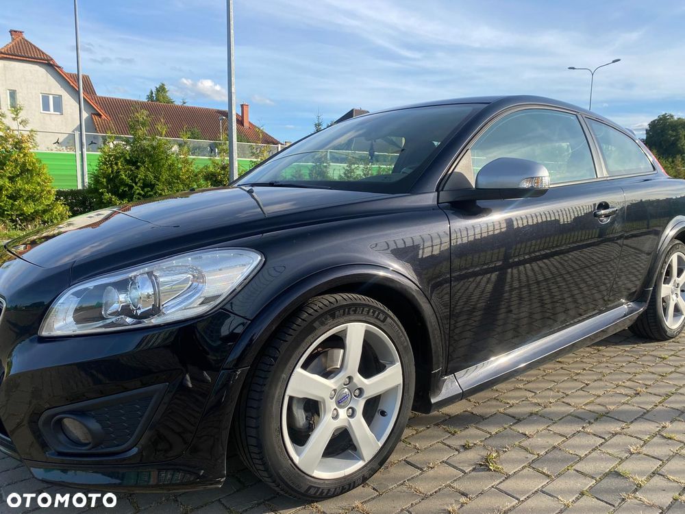 Volvo C30 D2 R-Design - 4