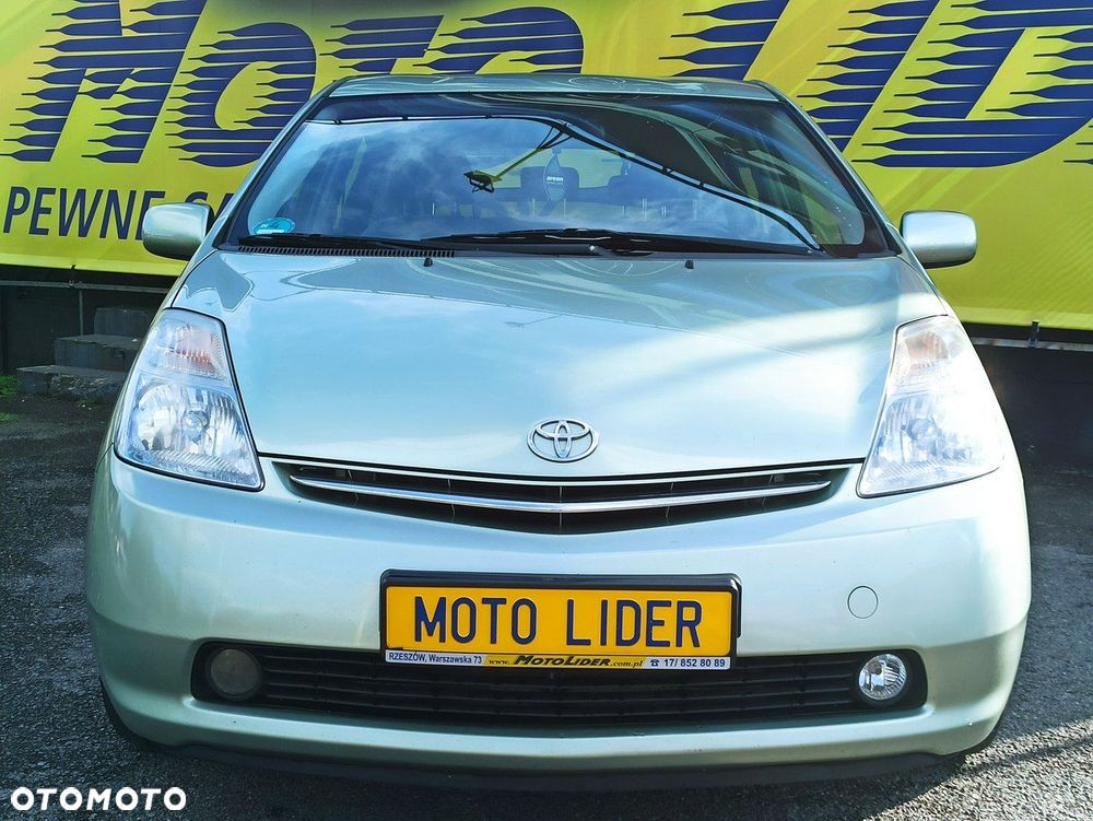 Toyota Prius - 2
