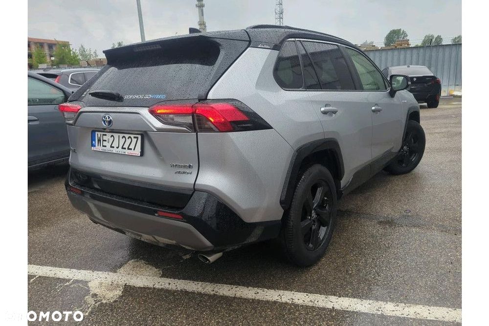 Toyota RAV4 - 3