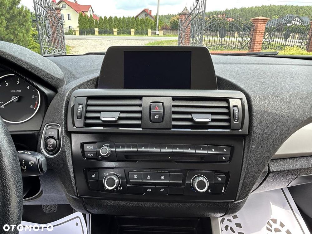 BMW Seria 1 116d EfficientDynamics Edition - 34