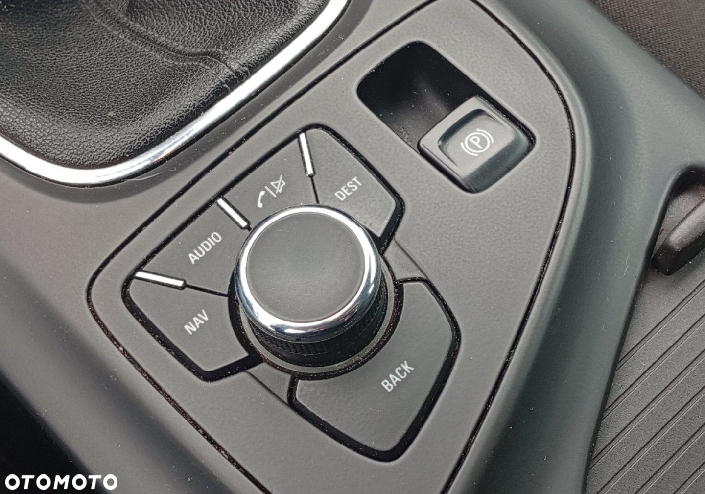 Opel Insignia - 23