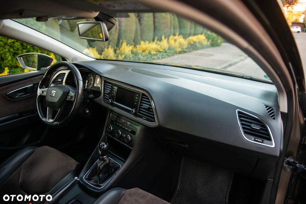 Seat Leon 2.0 TDI Xcellence S&S - 27