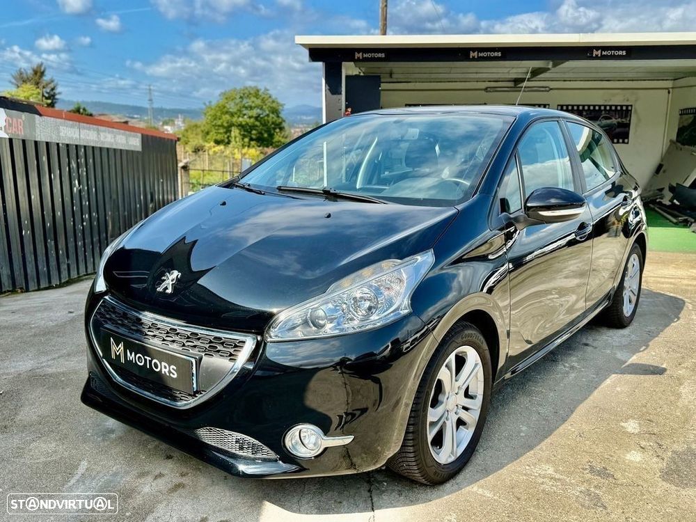 Peugeot 208 1.2 VTi SE Style - 21