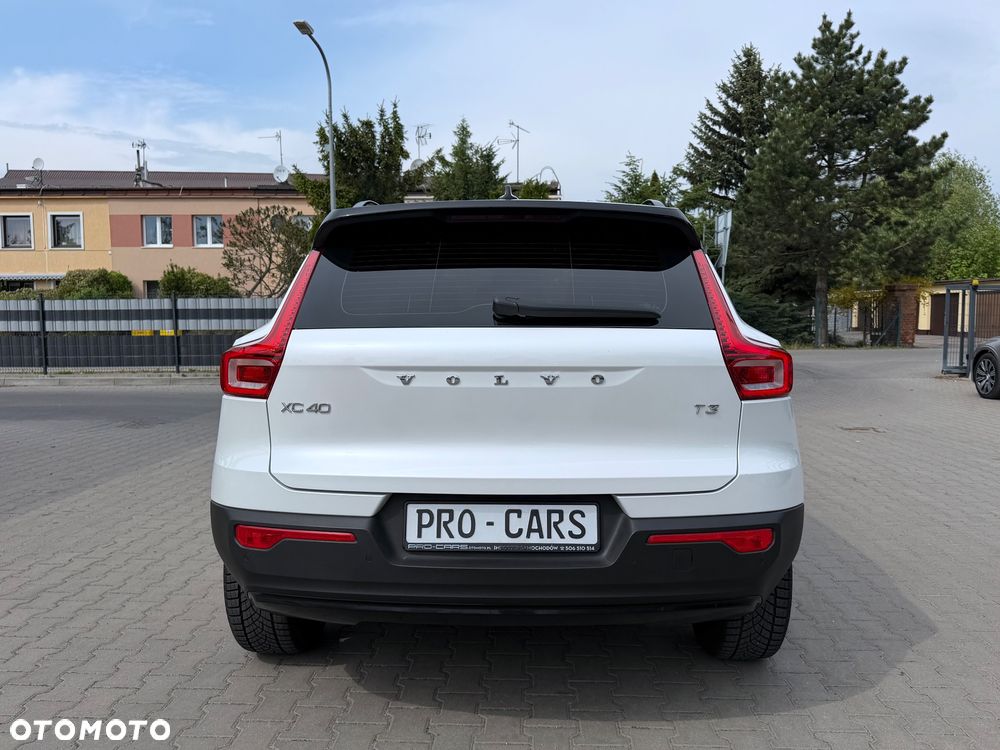 Volvo XC 40 T3 Geartronic RDesign - 13