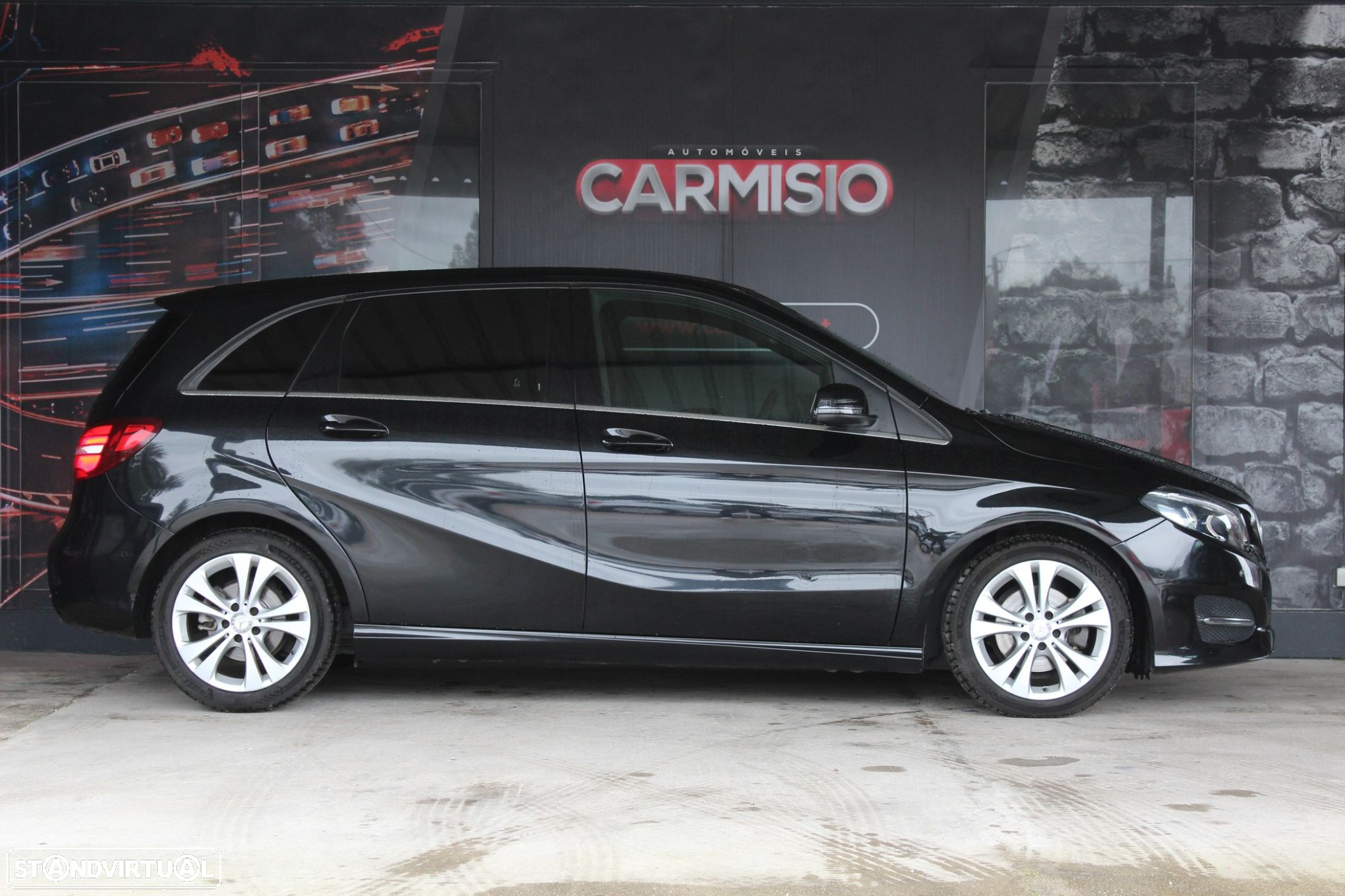 Mercedes-Benz B 200 d AMG Line - 2