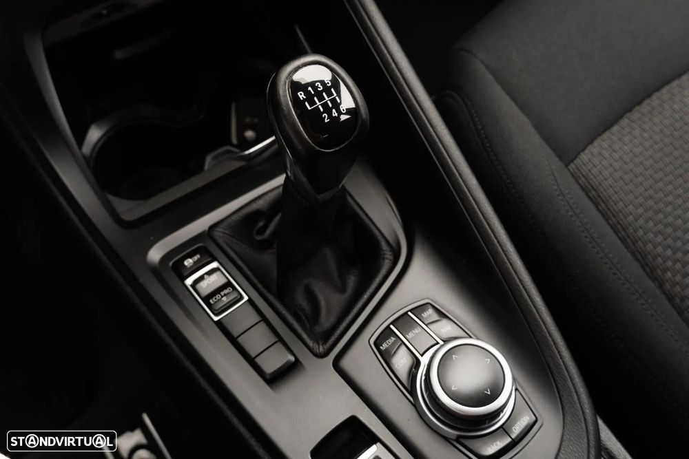 BMW X1 16 d sDrive Advantage - 23