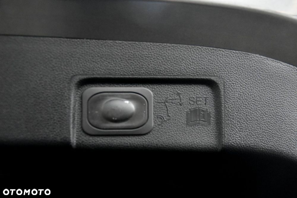 Ford Puma 1.0 EcoBoost mHEV Titanium Design - 27