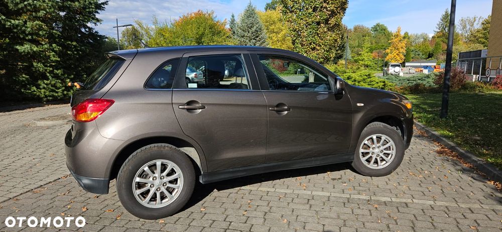 Mitsubishi ASX - 3