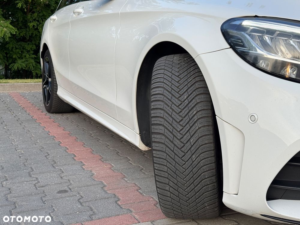 Mercedes-Benz Klasa C 200 d 9G-TRONIC AMG Line - 13