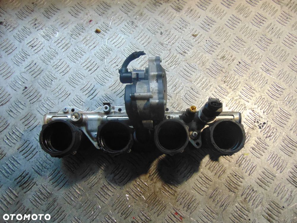 Kolektor ssacy nastawnik listwa wtryskowa Golf V 2,0 FSI 06D133340 - 7