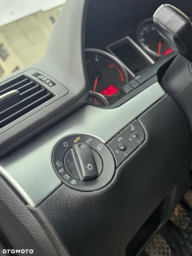 Audi A4 Avant 2.0 TDI - 21