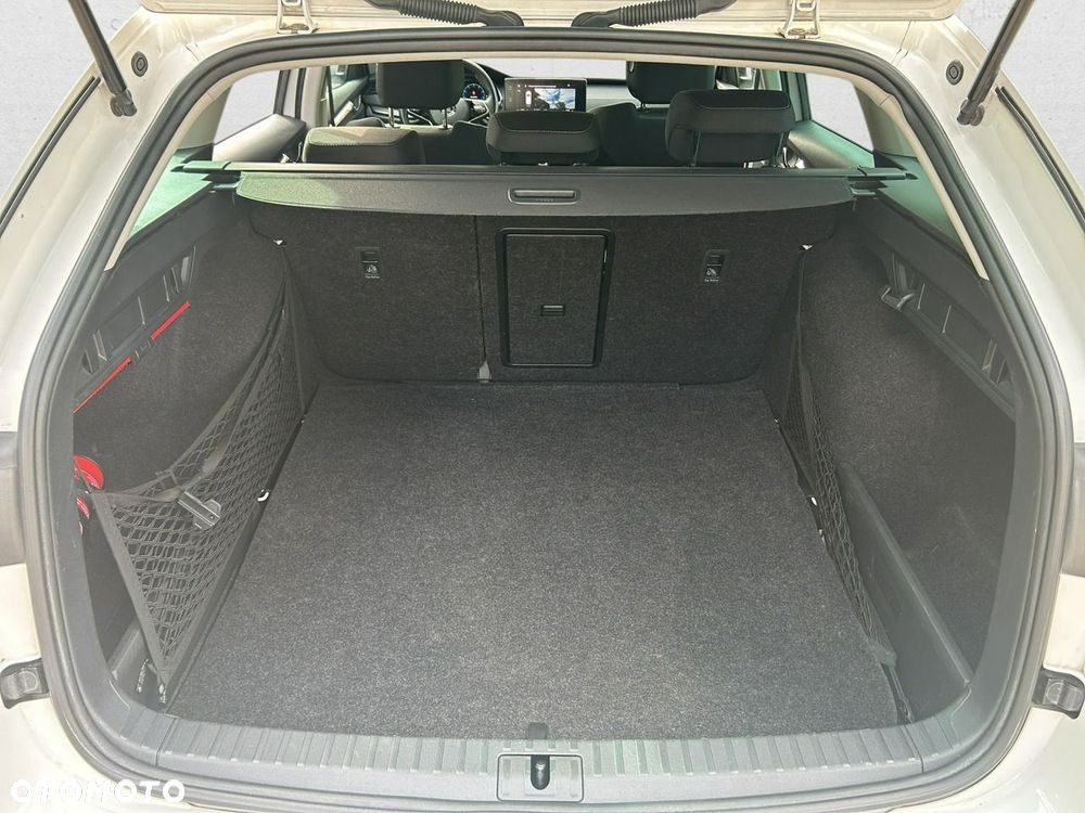 Skoda Octavia - 25