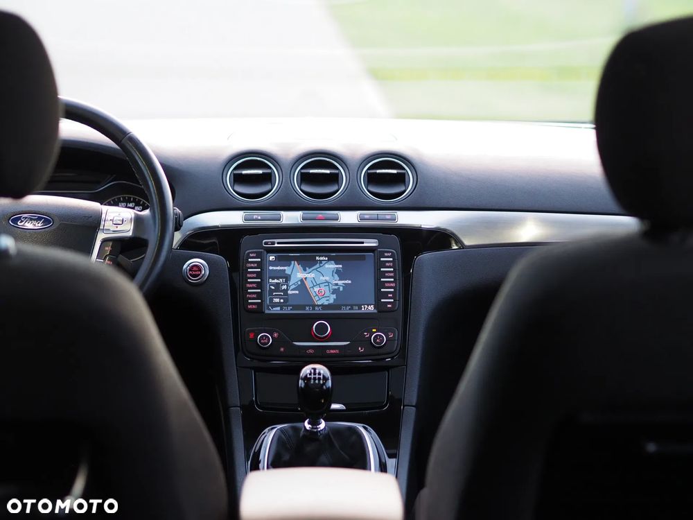 Ford S-Max - 9