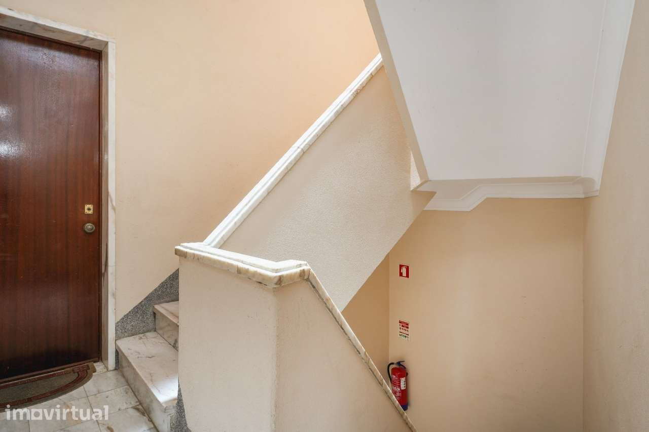 Apartamento T2 em São Pedro de Sintra - Grande imagem: 3/24