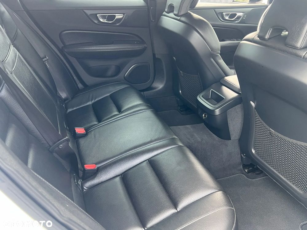 Volvo V60 D4 - 23