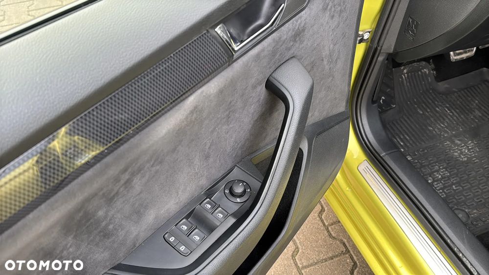 Skoda Superb 2.0 TDI SCR 4x4 Sportline DSG - 25