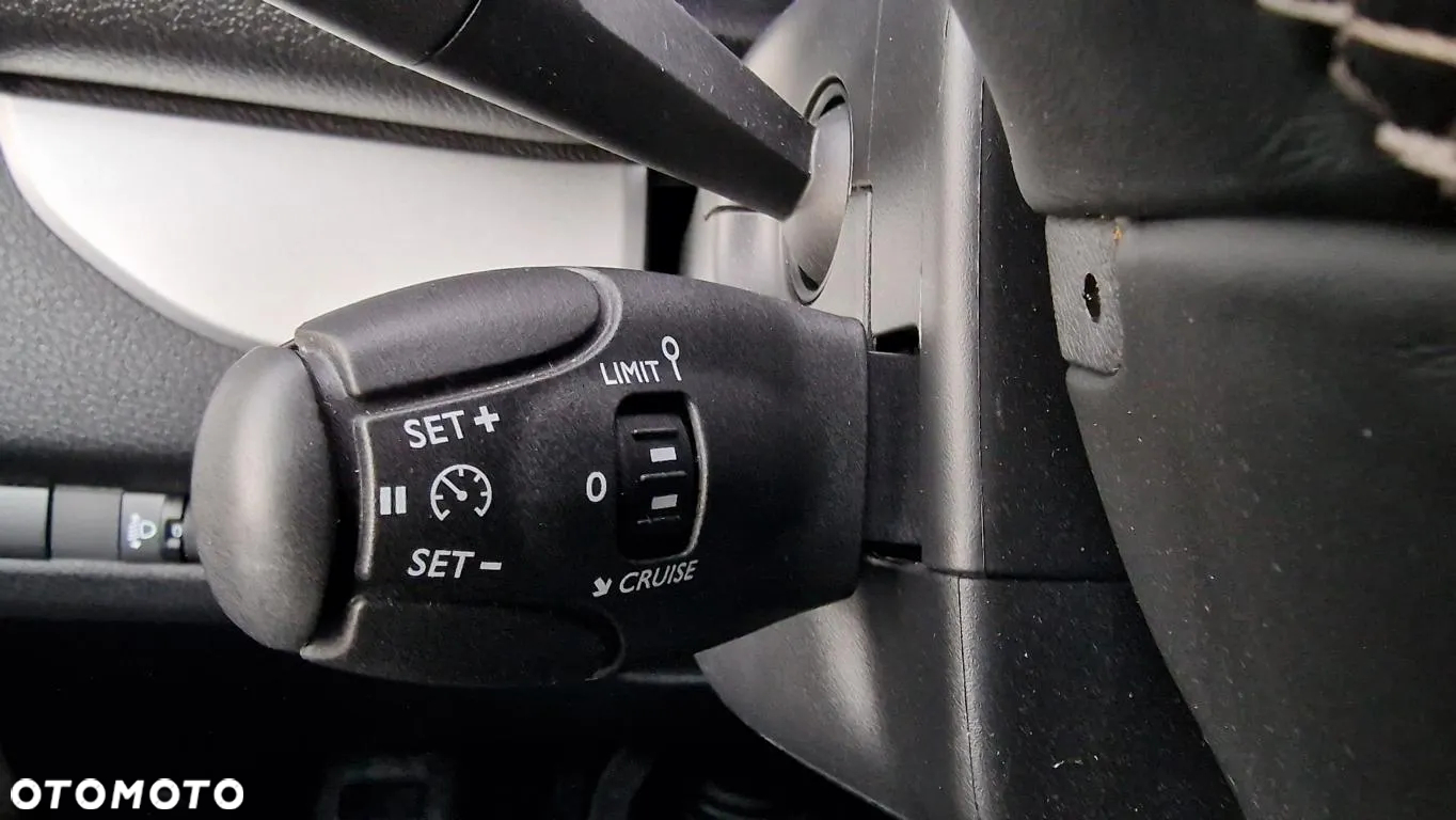 Opel Vivaro Extra Long - 29
