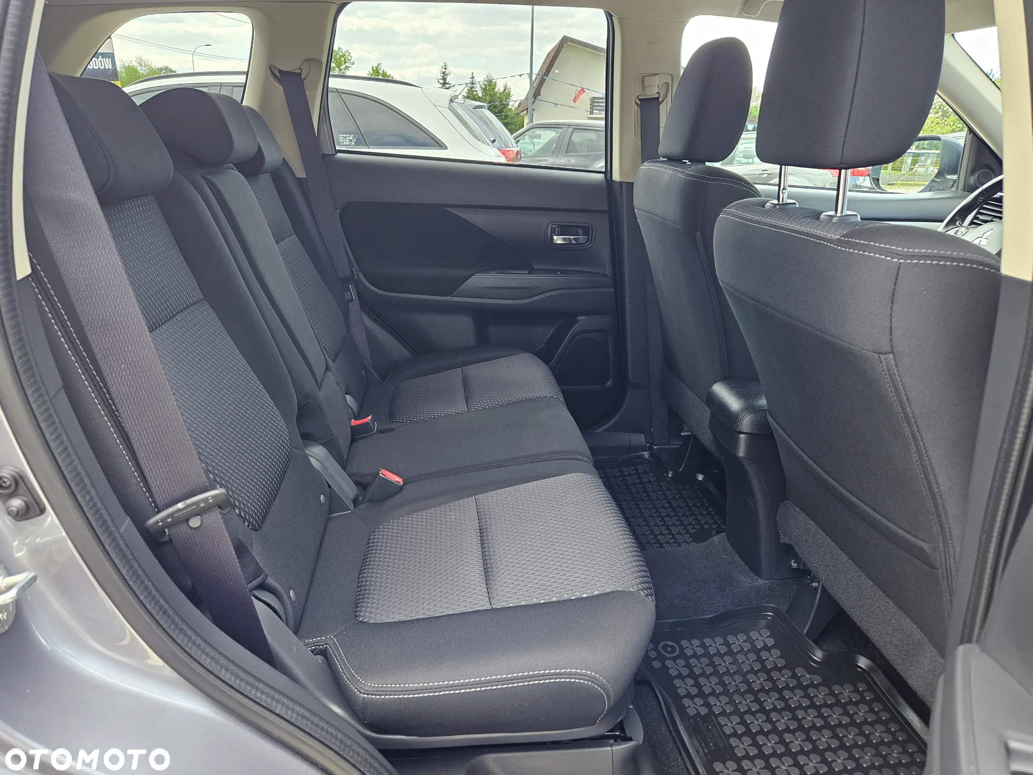 Mitsubishi Outlander 2.0 City Style 2WD - 23