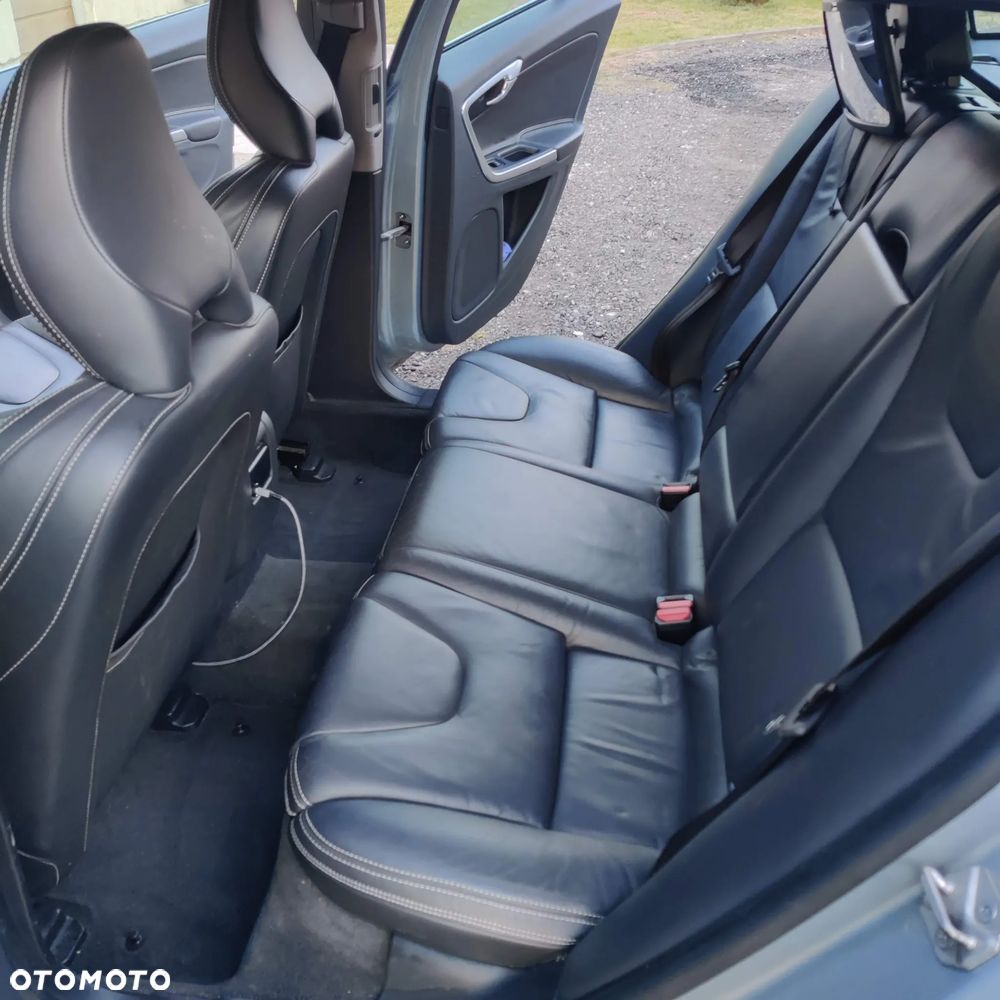 Volvo V60 D4 Drive-E Summum - 9