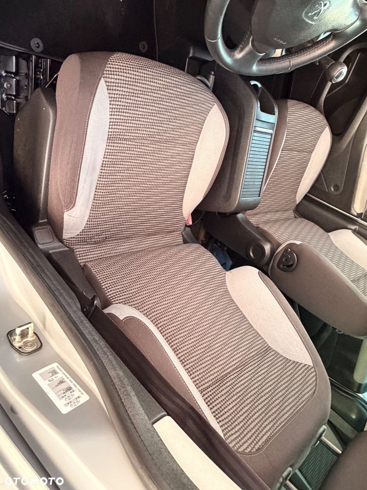 Citroën Berlingo Multispace HDi 115 FAP XTR - 13