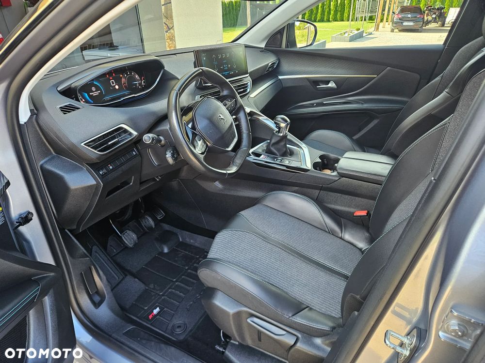 Peugeot 5008 PureTech 130 Stop & Start Roadtrip - 4