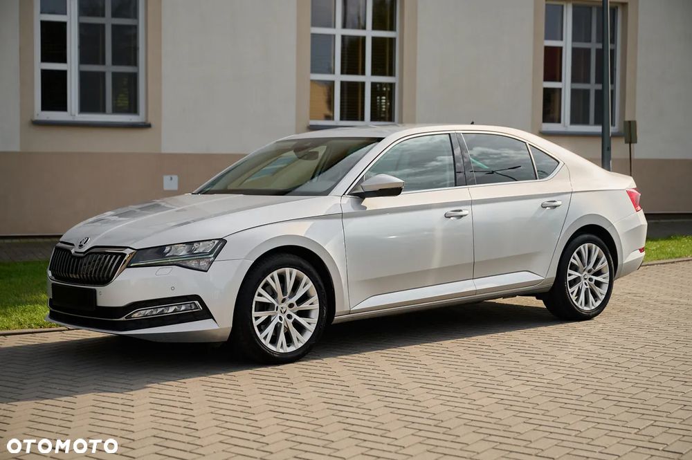 Skoda Superb 2.0 TDI SCR 4x4 Style DSG - 4
