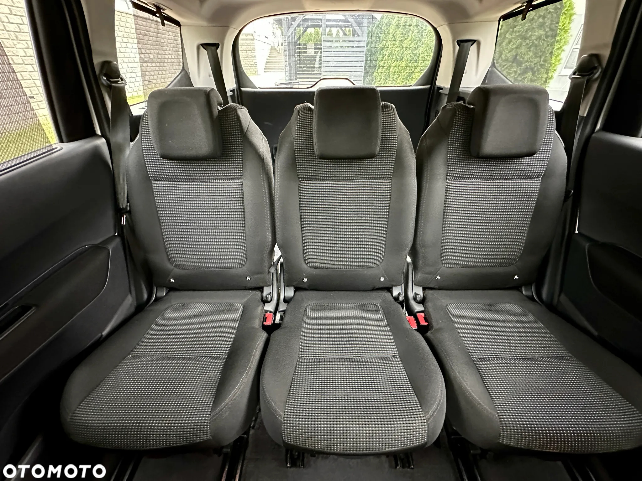 Peugeot 5008 - 17