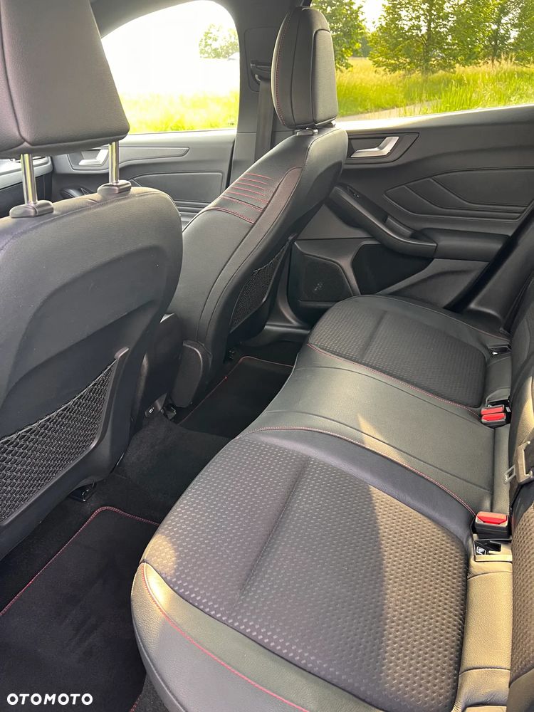 Ford Focus - 13