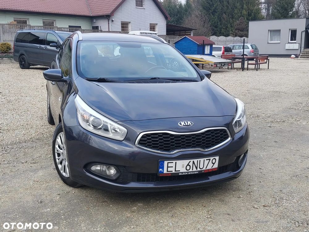 Kia Ceed - 1