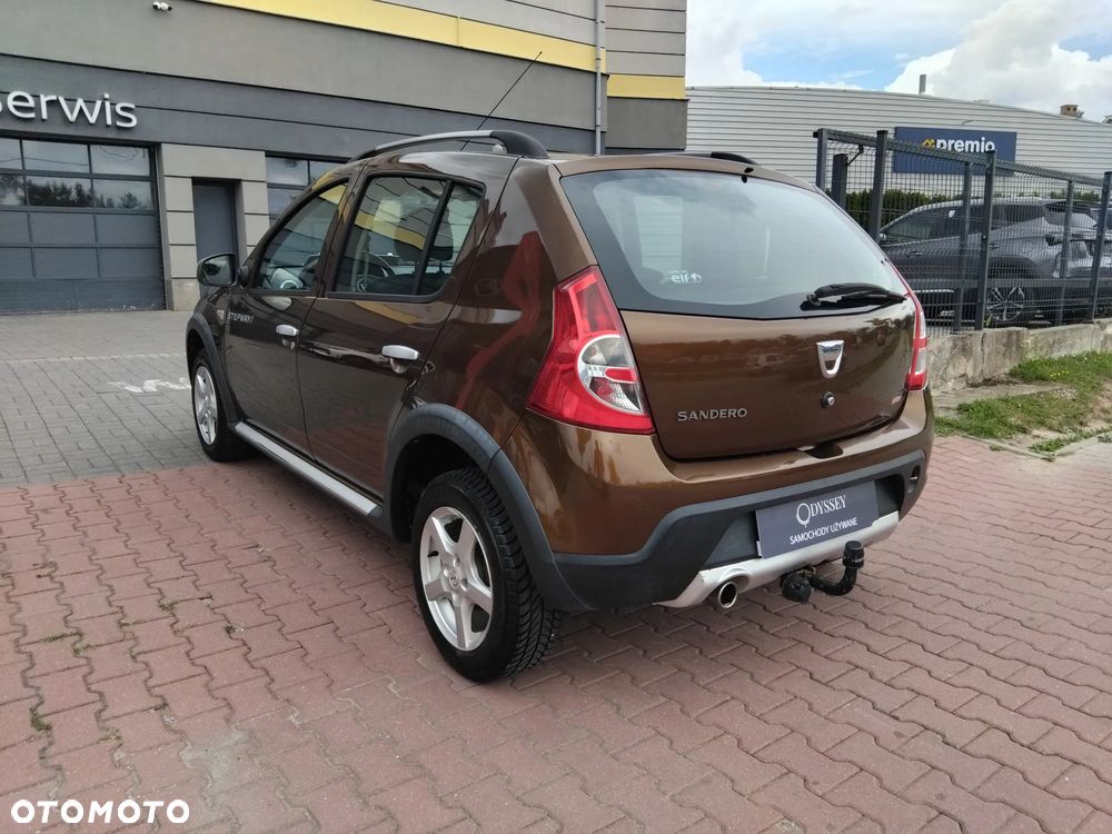 Dacia Sandero - 4
