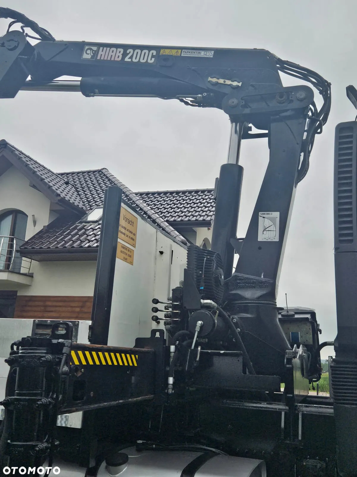 MAN TGM 18.240 4X4 HIAB 200C 6 OSÓB - 6