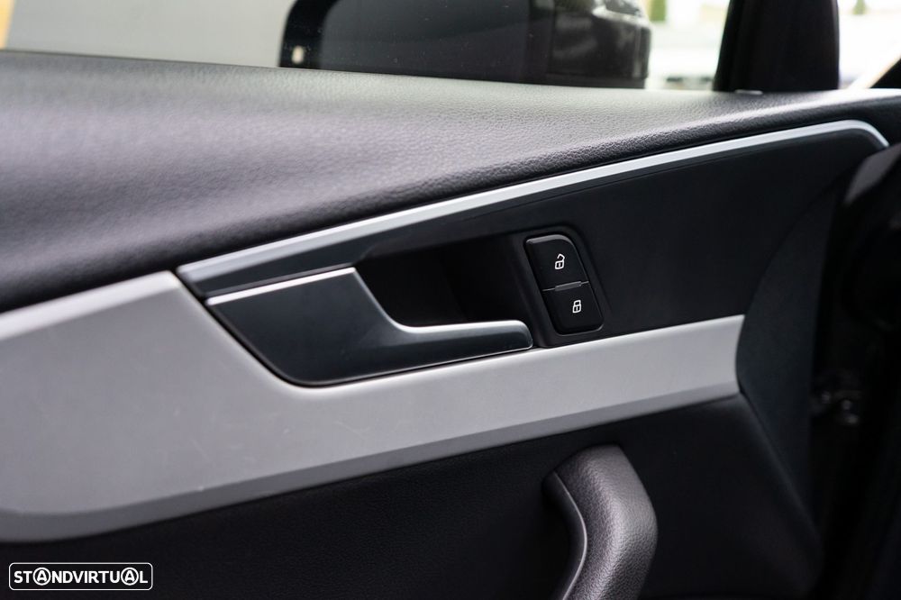 Audi A4 Avant 40 TDI Advanced S tronic - 21