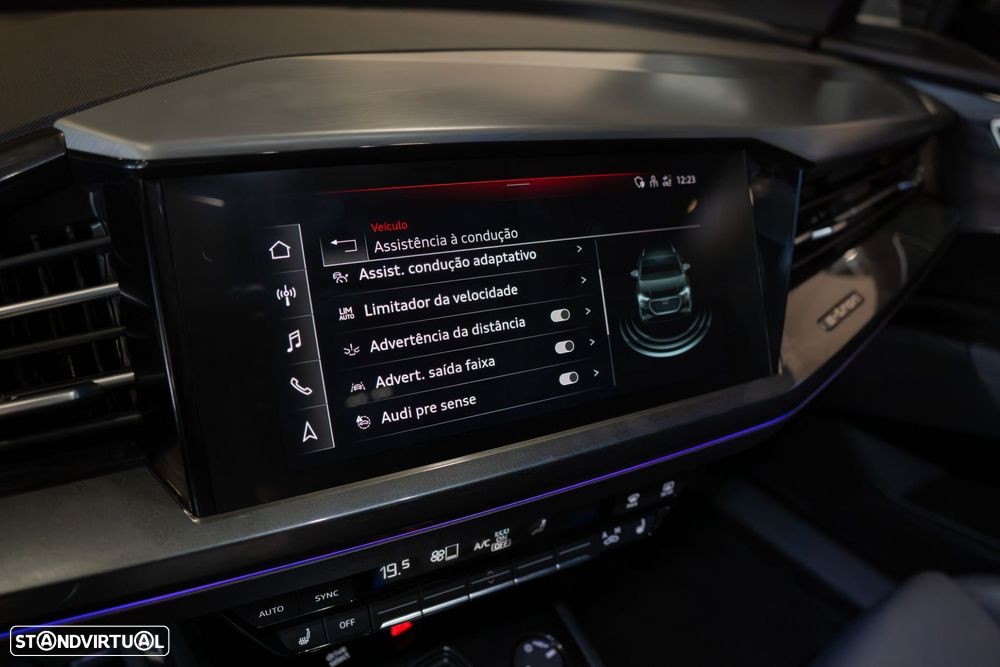 Audi Q4 e-tron - 57