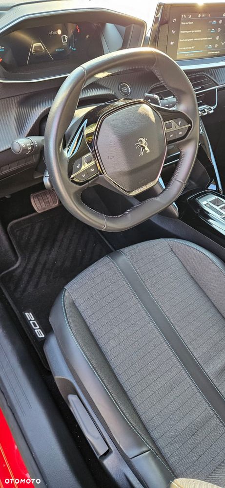Peugeot 208 - 21