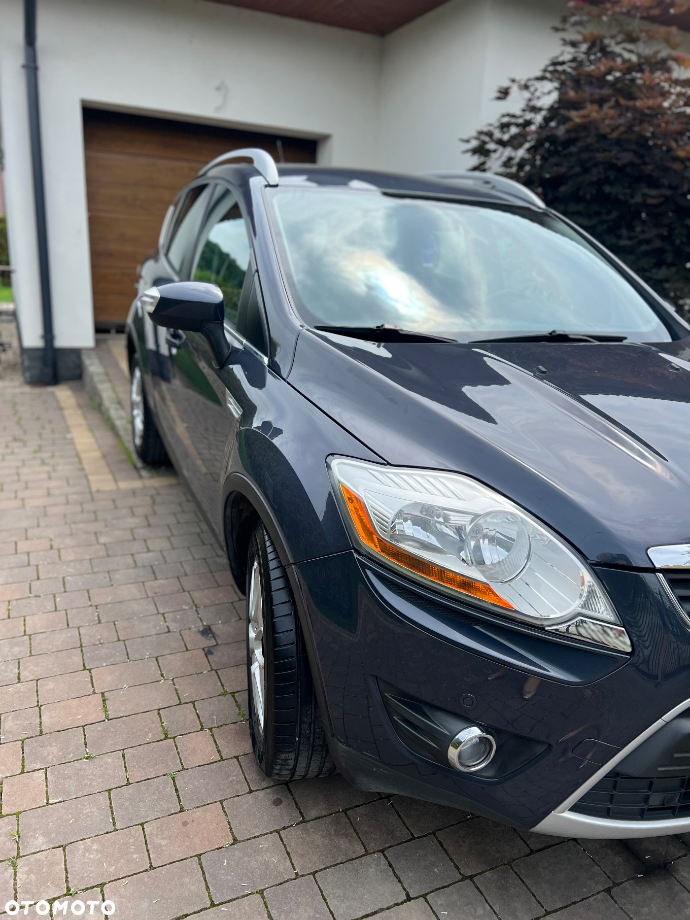 Ford Kuga - 4