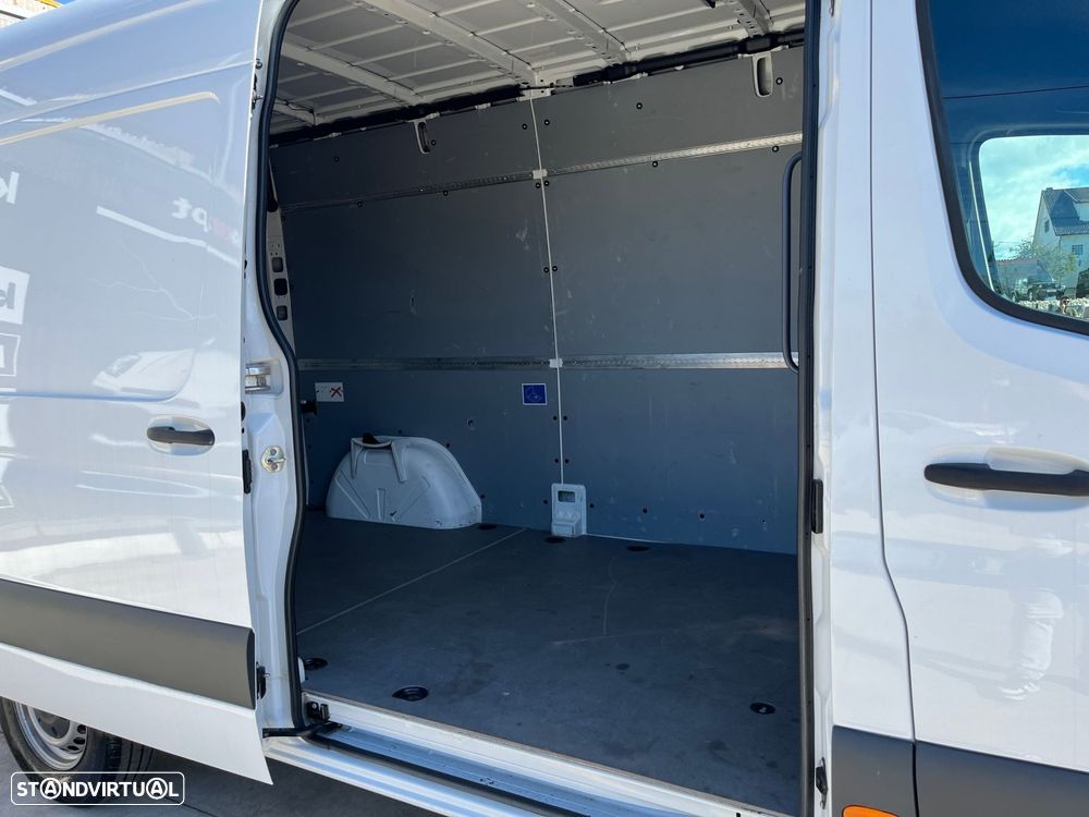 Mercedes-Benz eSprinter 312/39 - 7