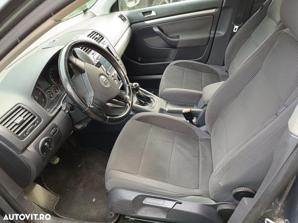 Volkswagen Jetta 1.9 TDI Comfortline - 3