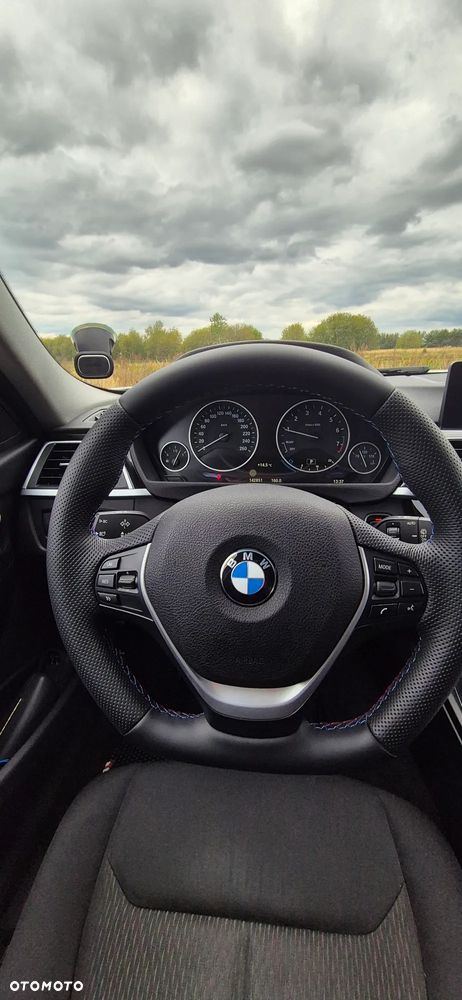 BMW Seria 3 330i Advantage - 13