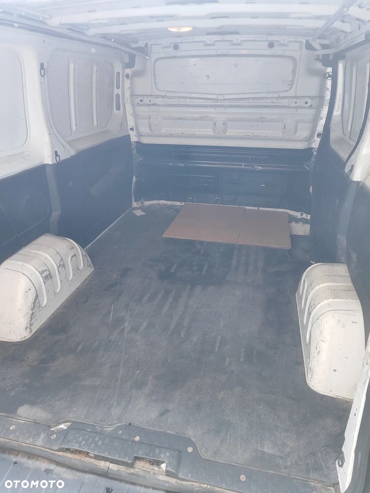 Renault Trafic - 2