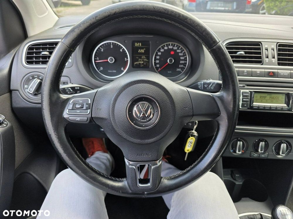 Volkswagen Polo 1.6 TDI Blue Motion Technology Trendline - 8